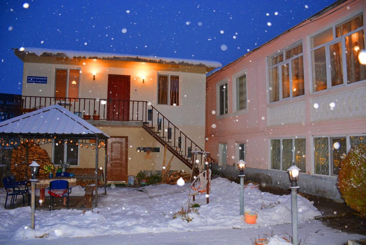 House In Местія Екстер'єр фото