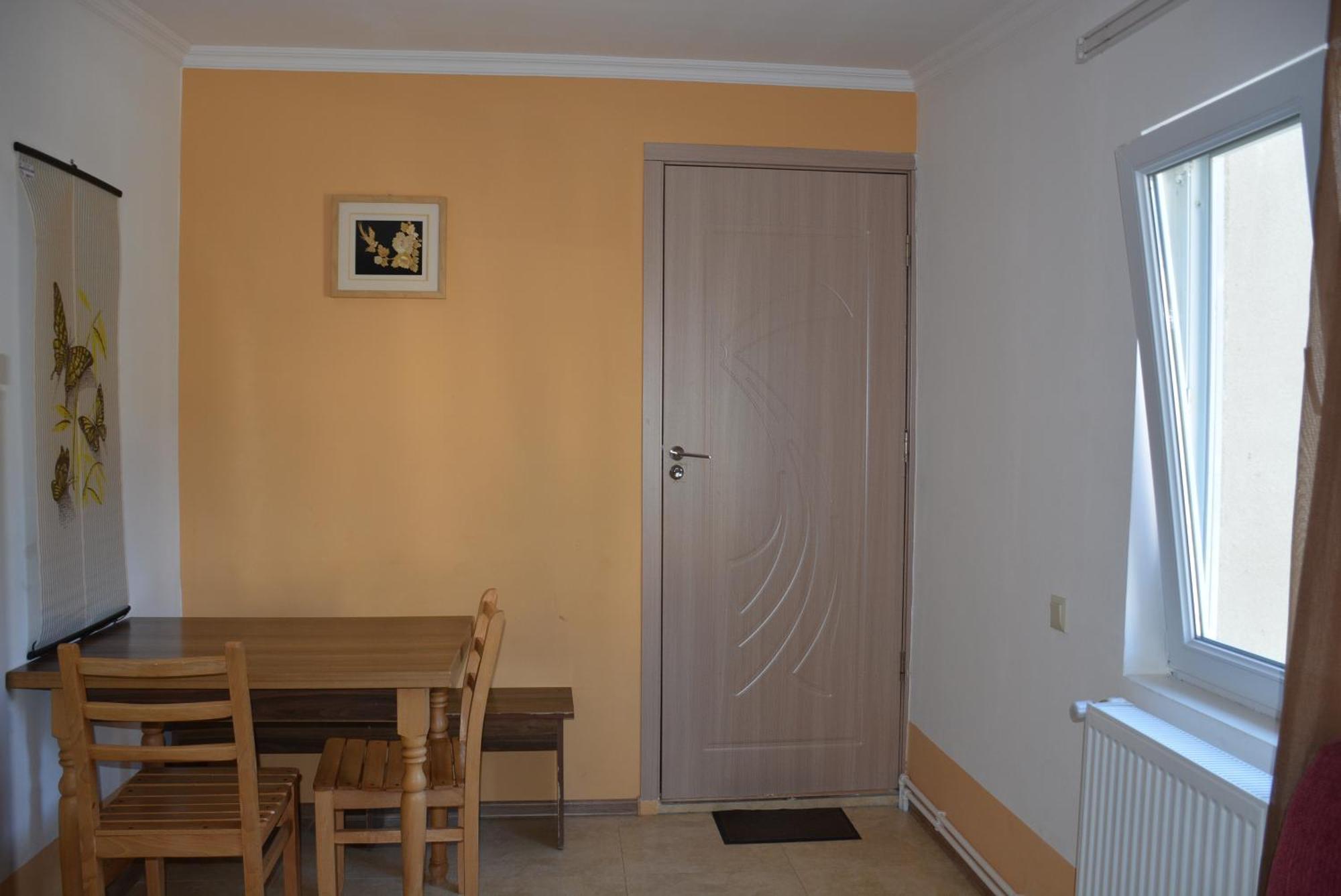 House In Местія Екстер'єр фото