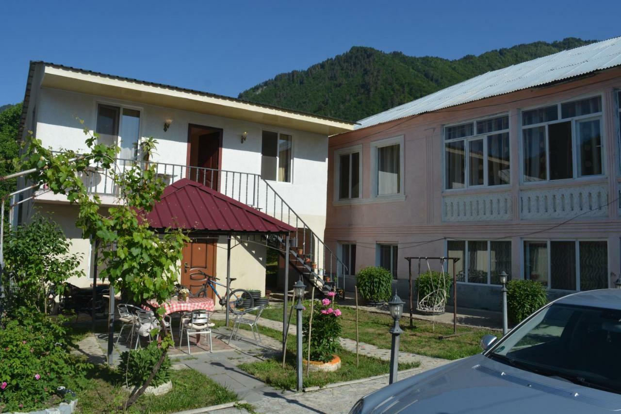 House In Местія Екстер'єр фото